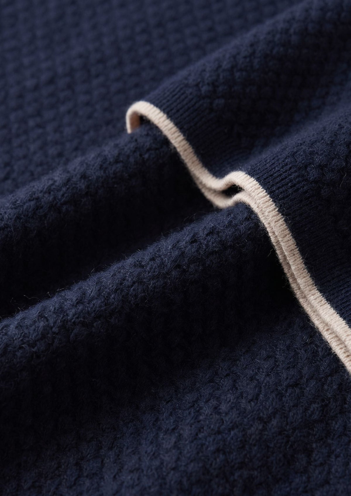 Men's Merino Cashmere Two-Tone Knit Polo in Navy Blue – view 3