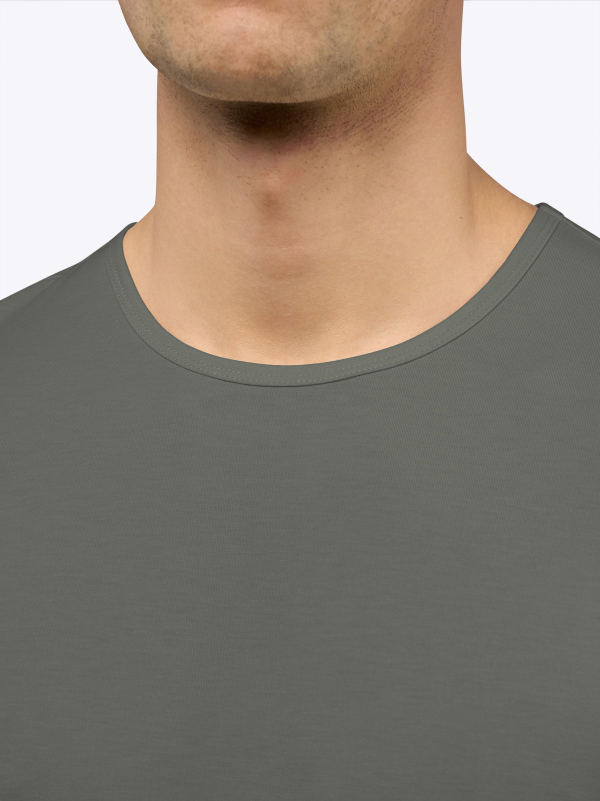 Men's Long Sleeve Curved Hem T-Shirt in Castor Grey – view 6