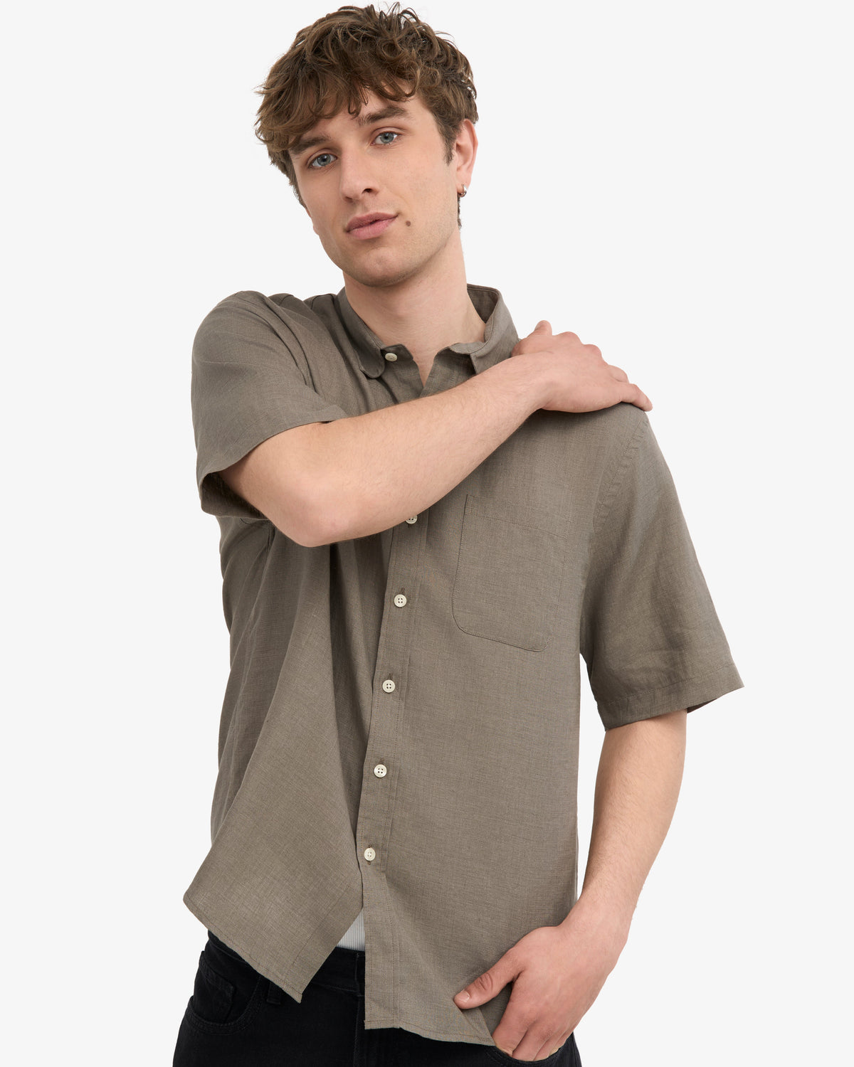 Men's Short Sleeve Linen Shirt in Dusty Olive – view 6