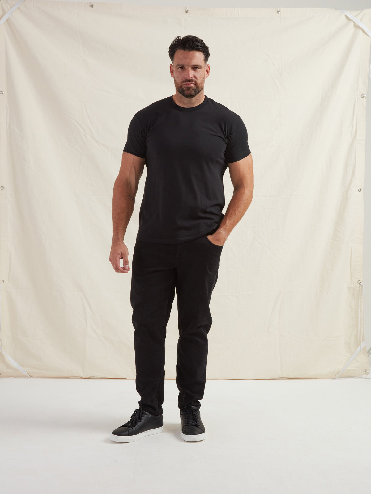 Men's Crew Neck T-Shirt 3-Pack – Butter-Soft Cotton Blend Jersey, Fitted Cut, Classic Side Seams | Black, White, Heather Grey