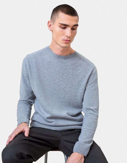 Men's Lightweight Merino Wool Crew Neck Jumper in Ocean Green – view 2