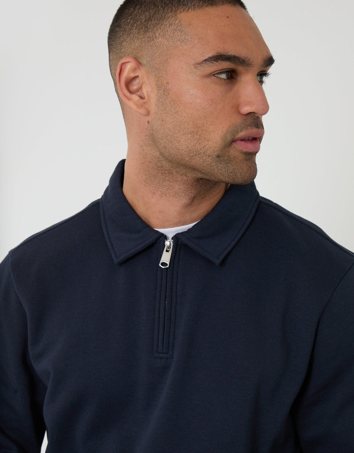 Men's Preppy Layering Top for Smart Weekends in Navy – view 4