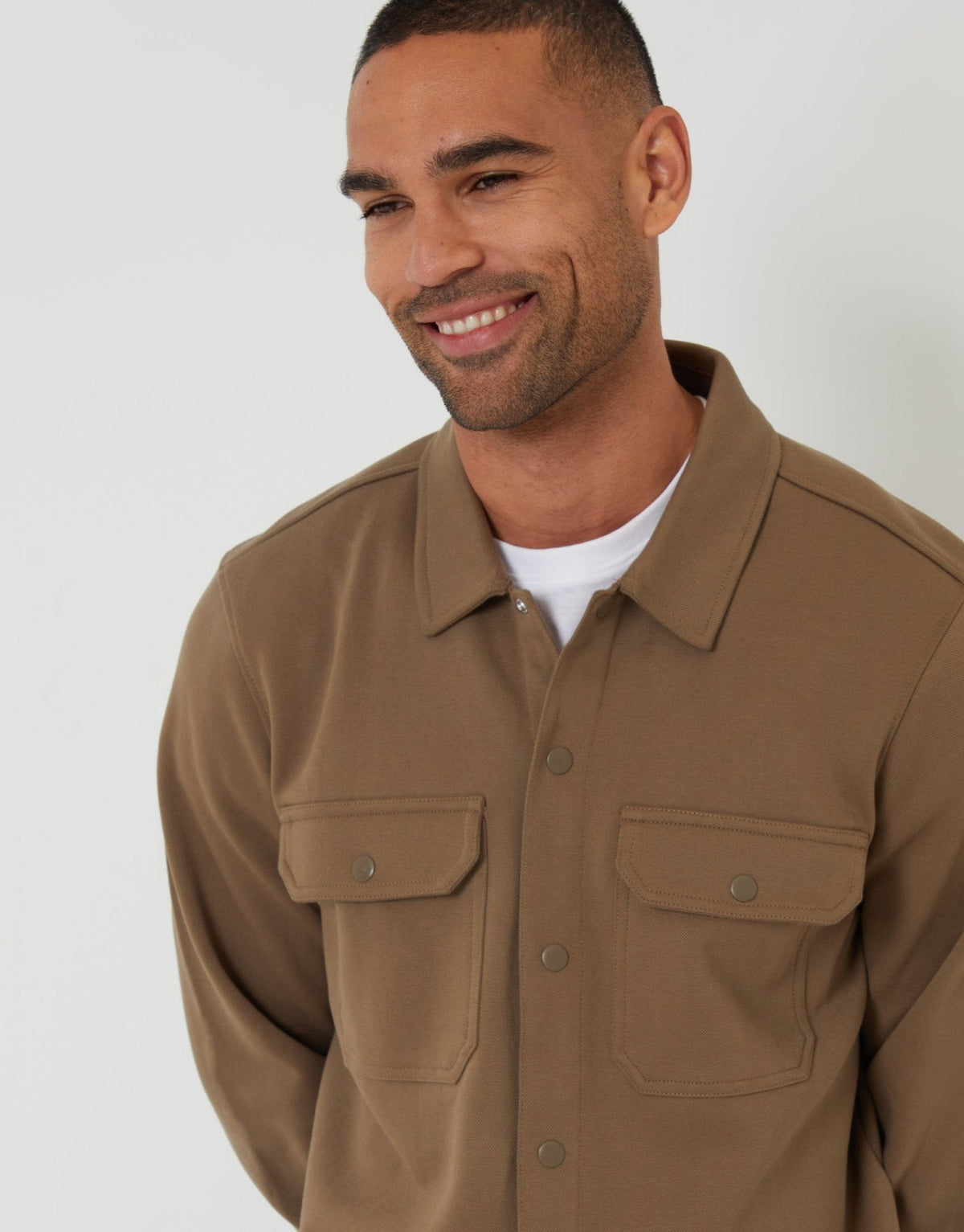 Men's Pique Popper Fastening Shacket in Taupe – view 4