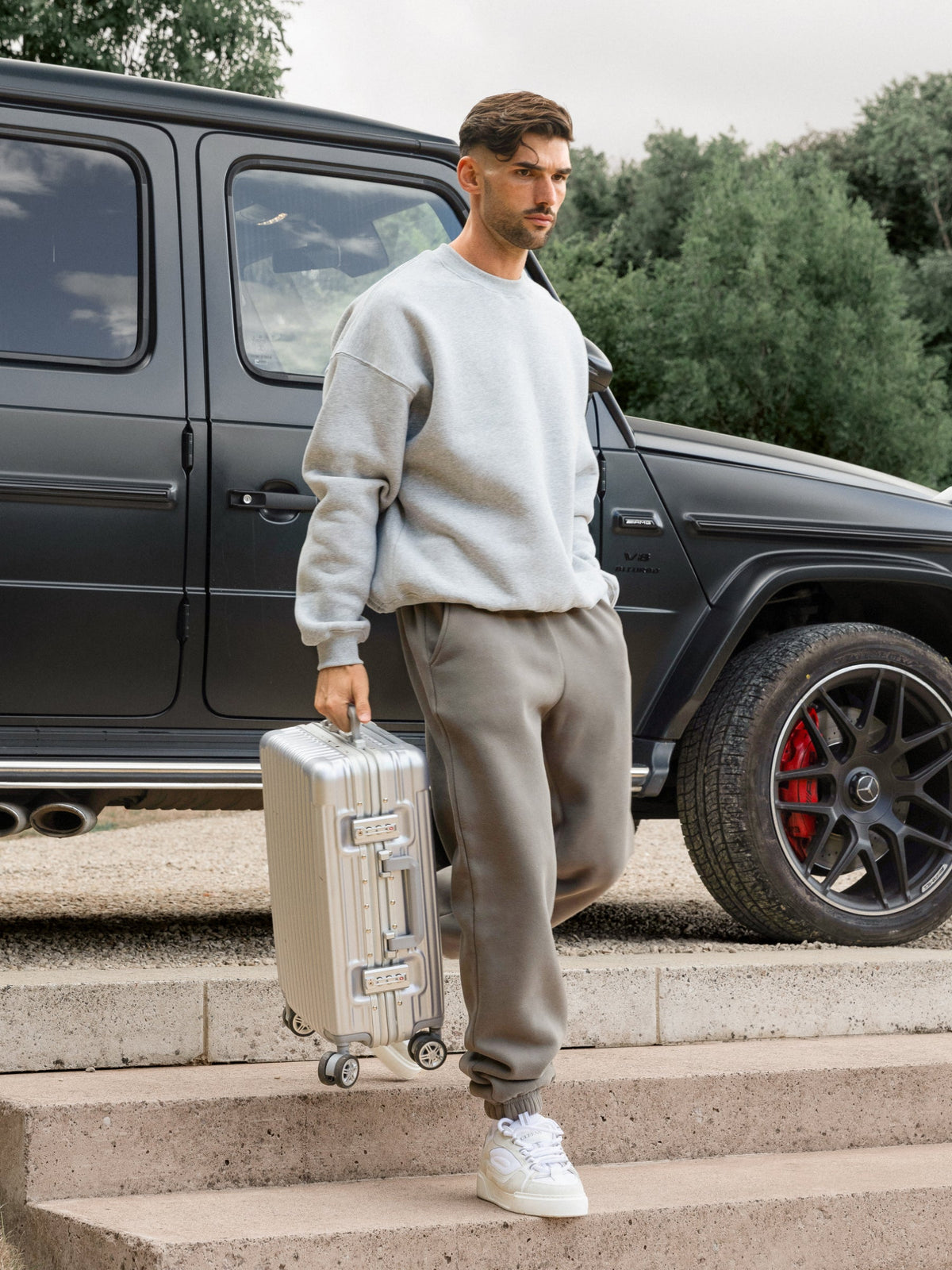 Men's Relaxed Fit Crew Neck Jumper in Marl Grey – view 2