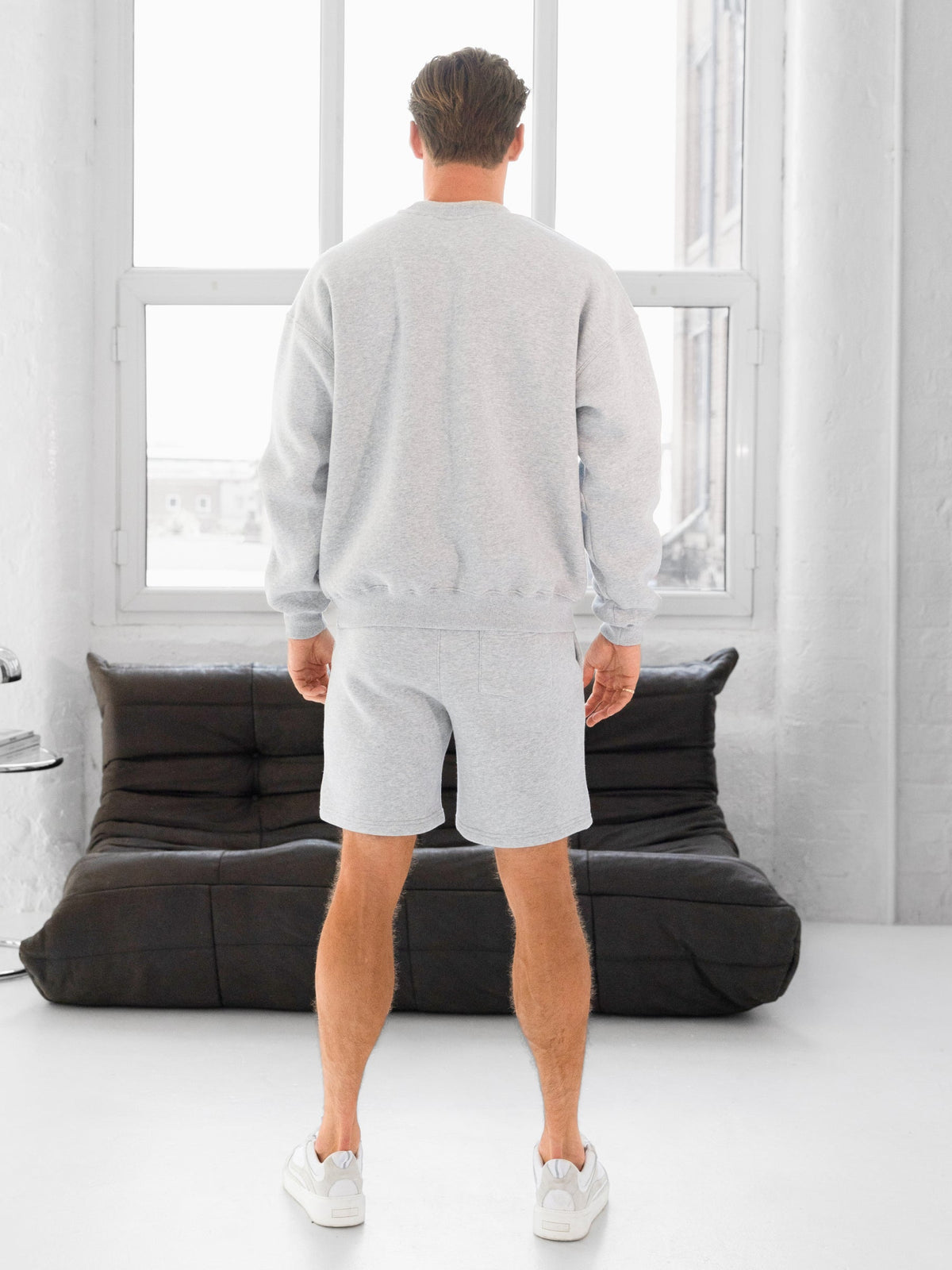 Men's Relaxed Fit Crew Neck Jumper in Marl Grey – view 4