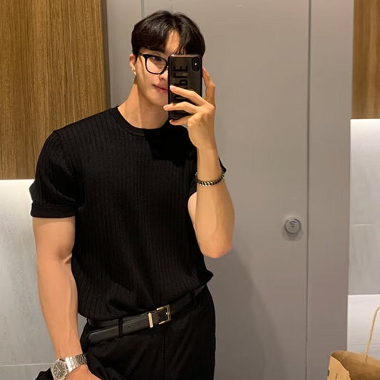 Suncheon Men's Pleated Stretch T-Shirt – Textured Pleat Fabric, Crew Neck, Tailored Slim Silhouette