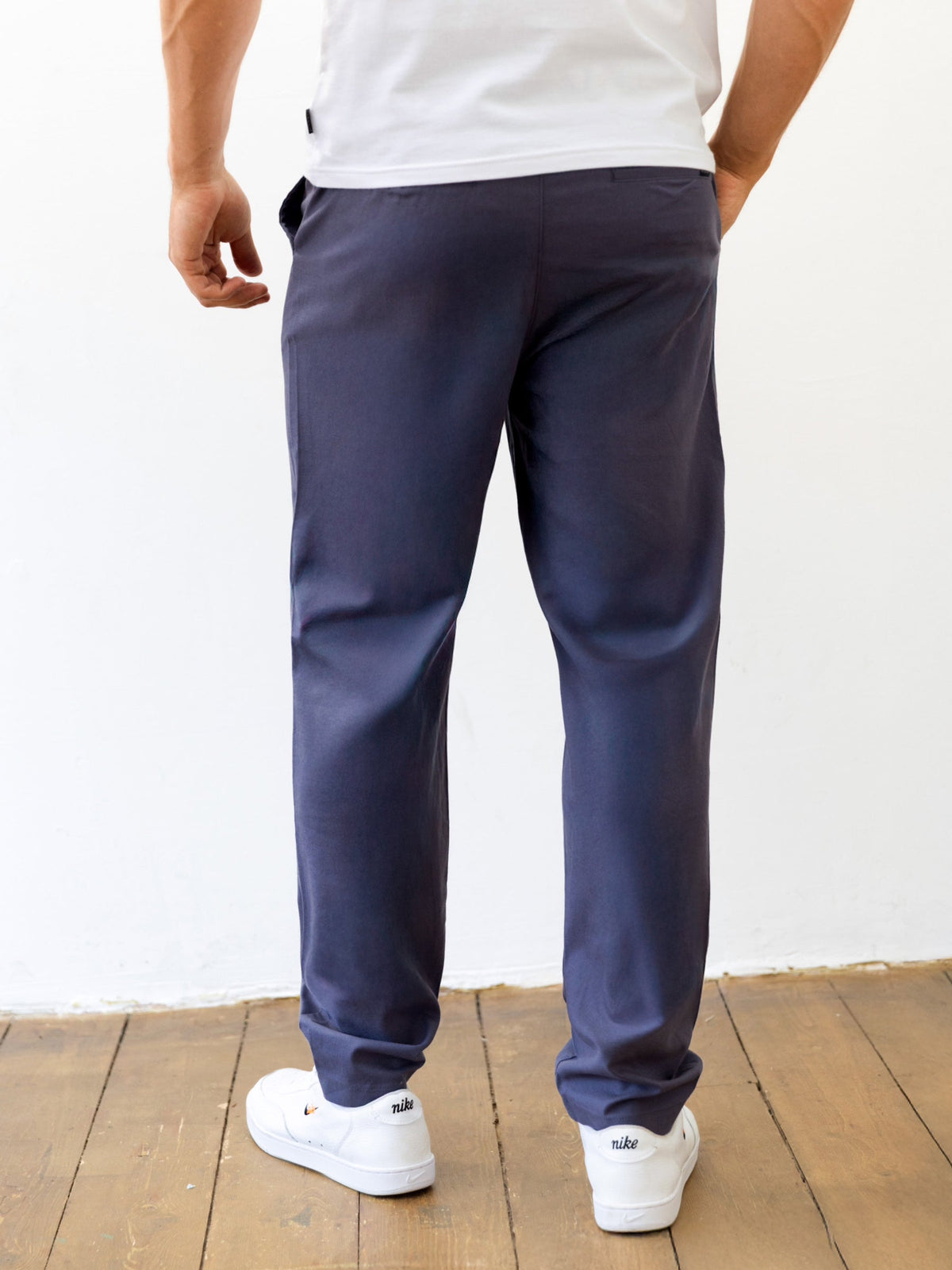 Alston Men's Cotton Linen Trousers in Blue – view 4
