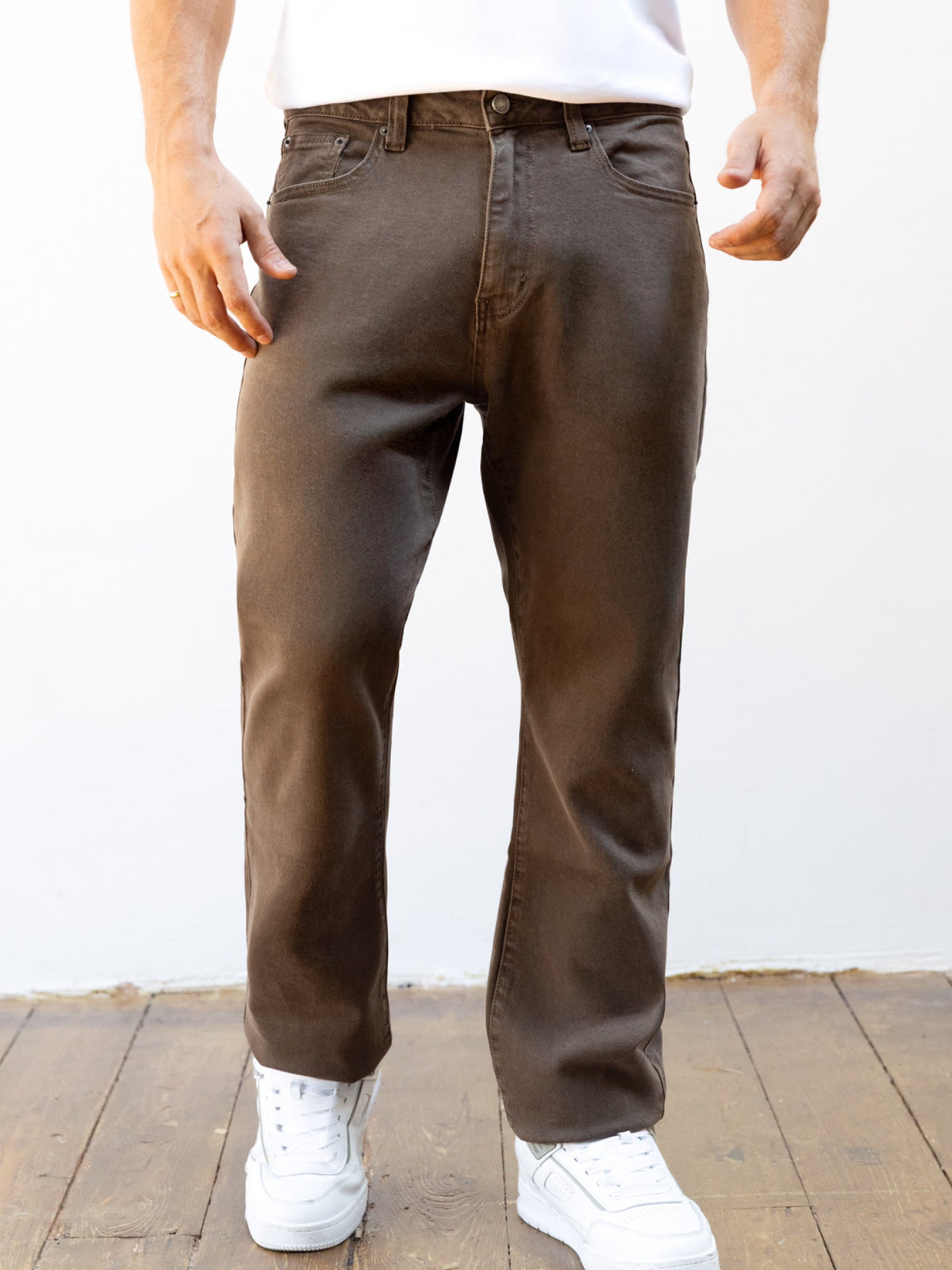 Parma Men's Loose Fit Wide Leg Jeans in Brown – view 1