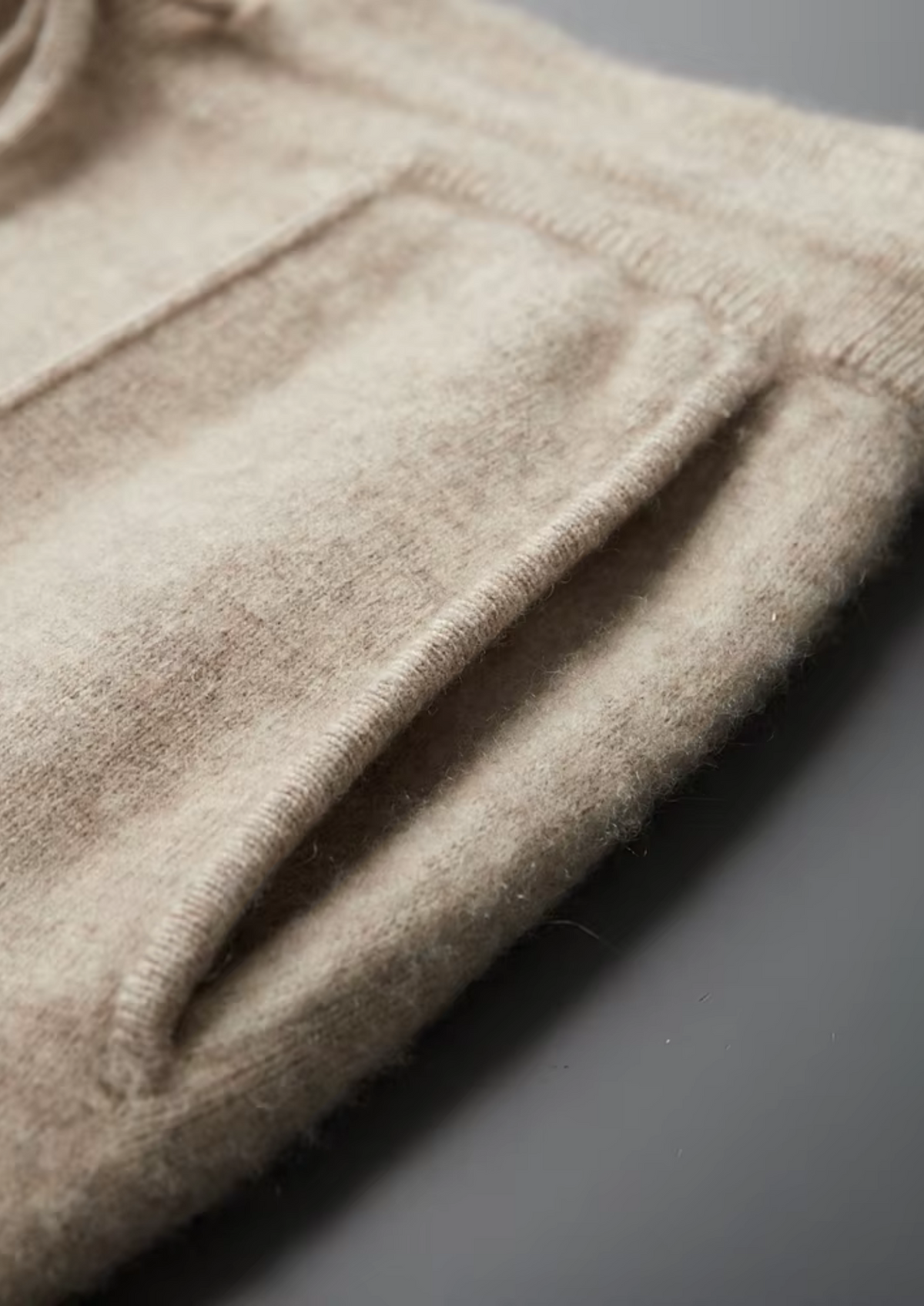 Men's Cashmere Zip Cardigan and Trousers Set in Beige – view 16