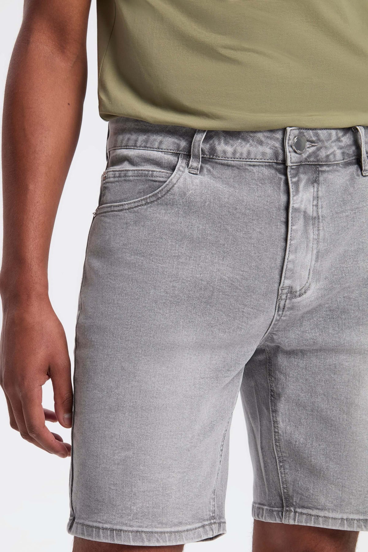 Jaxon Shorts by SATRI & CO. – product view 27