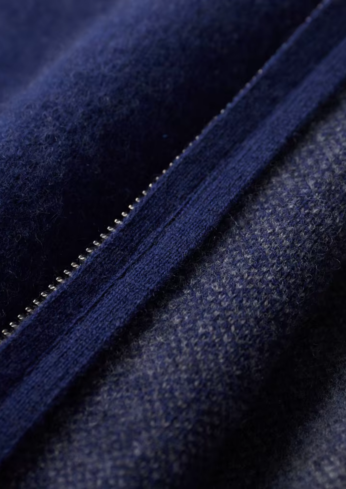 Torino Men's Cashmere Leisure Set in Navy Blue – view 2