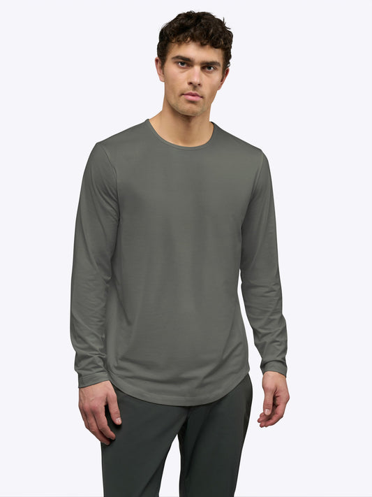 Men's Long Sleeve Curved Hem T-Shirt in Castor Grey – view 2