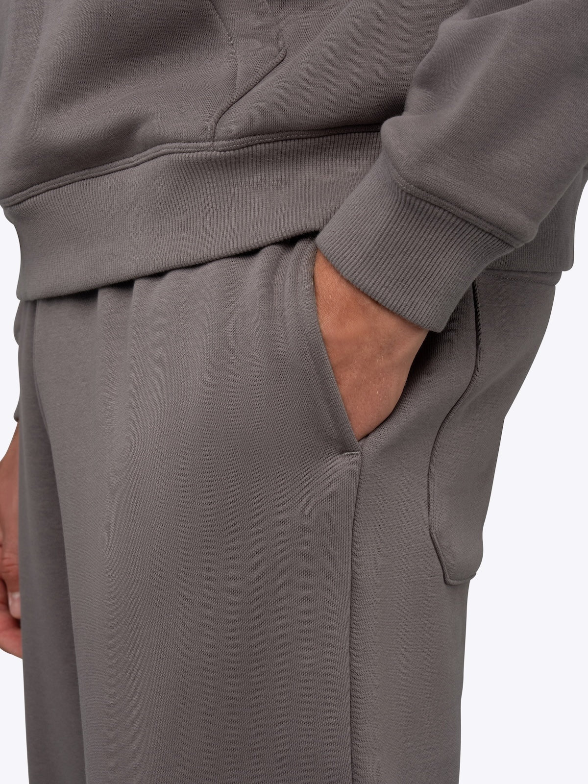 Men's Brushed Fleece Straight-Leg Sweatpants in Charcoal – view 3