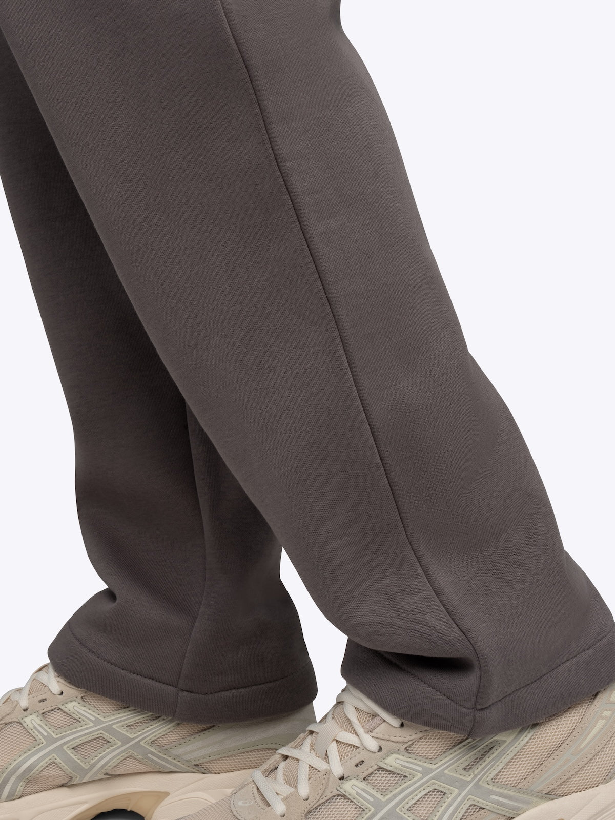 Men's Brushed Fleece Straight-Leg Sweatpants in Charcoal – view 4