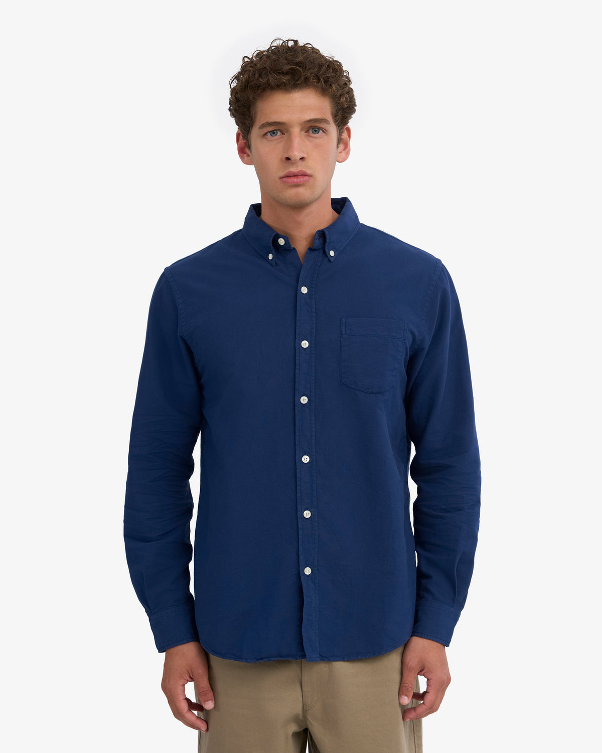 Men's Organic Cotton Oxford Shirt in Marine Blue – view 2