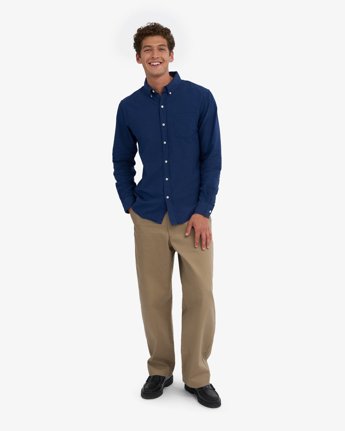 Men's Organic Cotton Oxford Shirt in Marine Blue – view 5