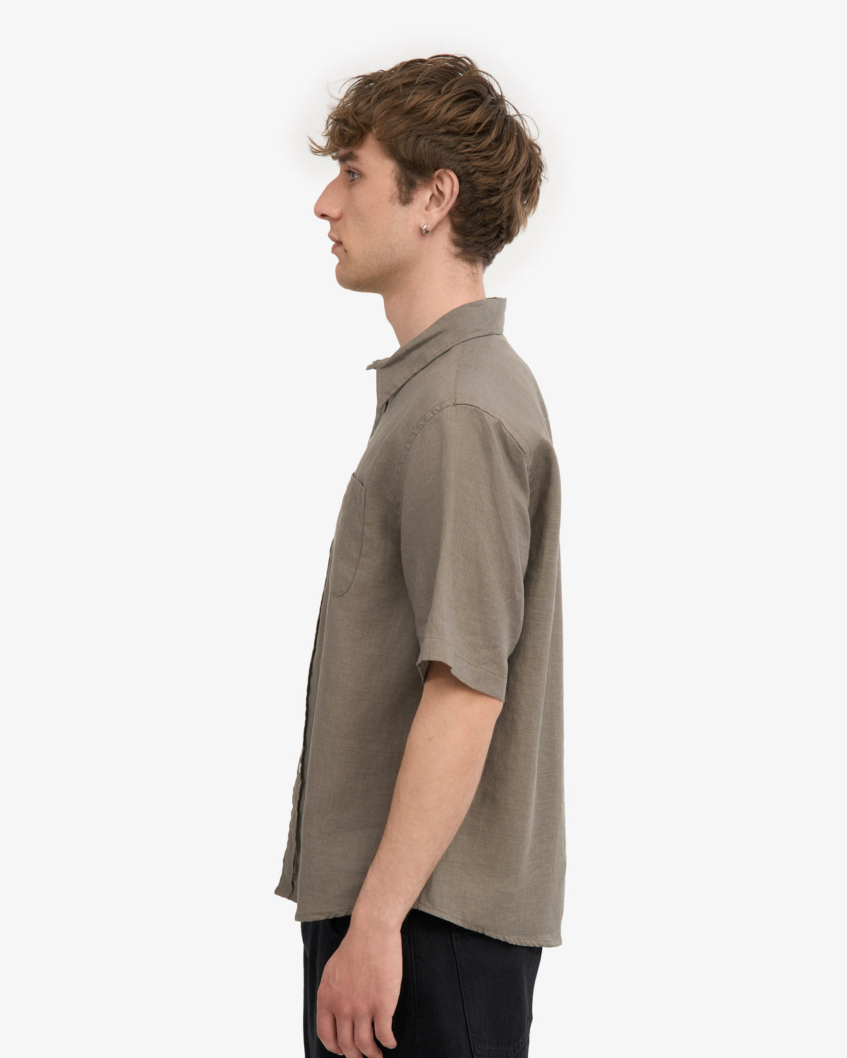 Men's Short Sleeve Linen Shirt in Dusty Olive – view 3