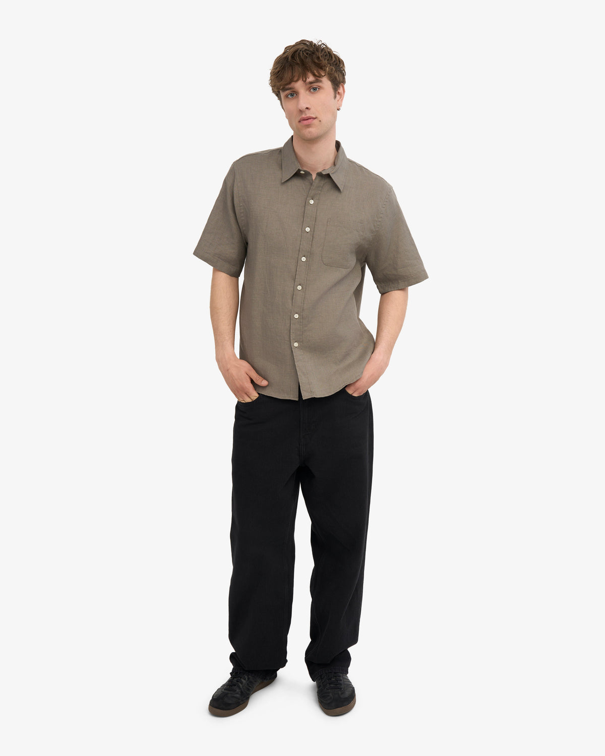 Men's Short Sleeve Linen Shirt in Dusty Olive – view 5