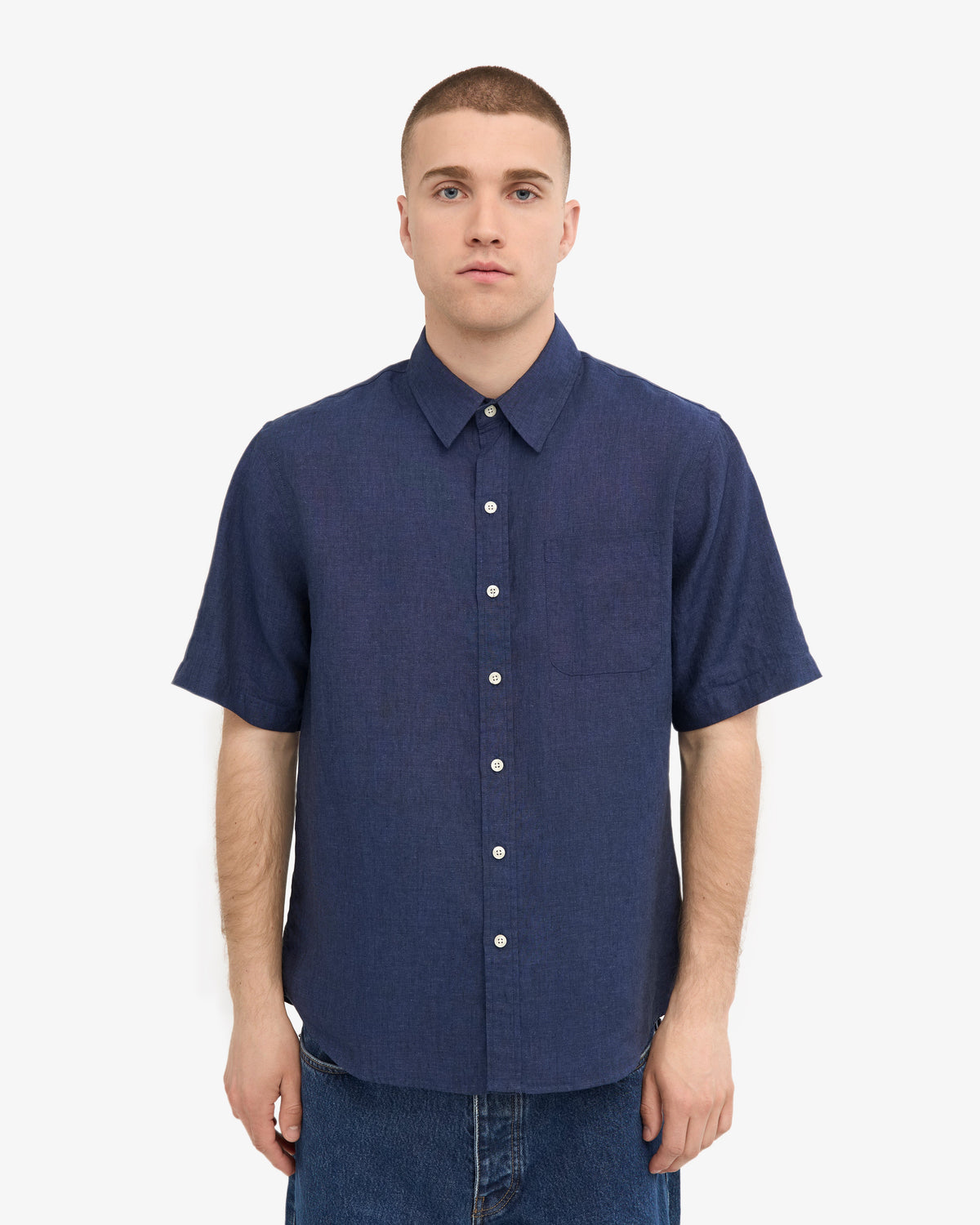 Men's Short Sleeve Linen Shirt in Petrol Blue – view 2