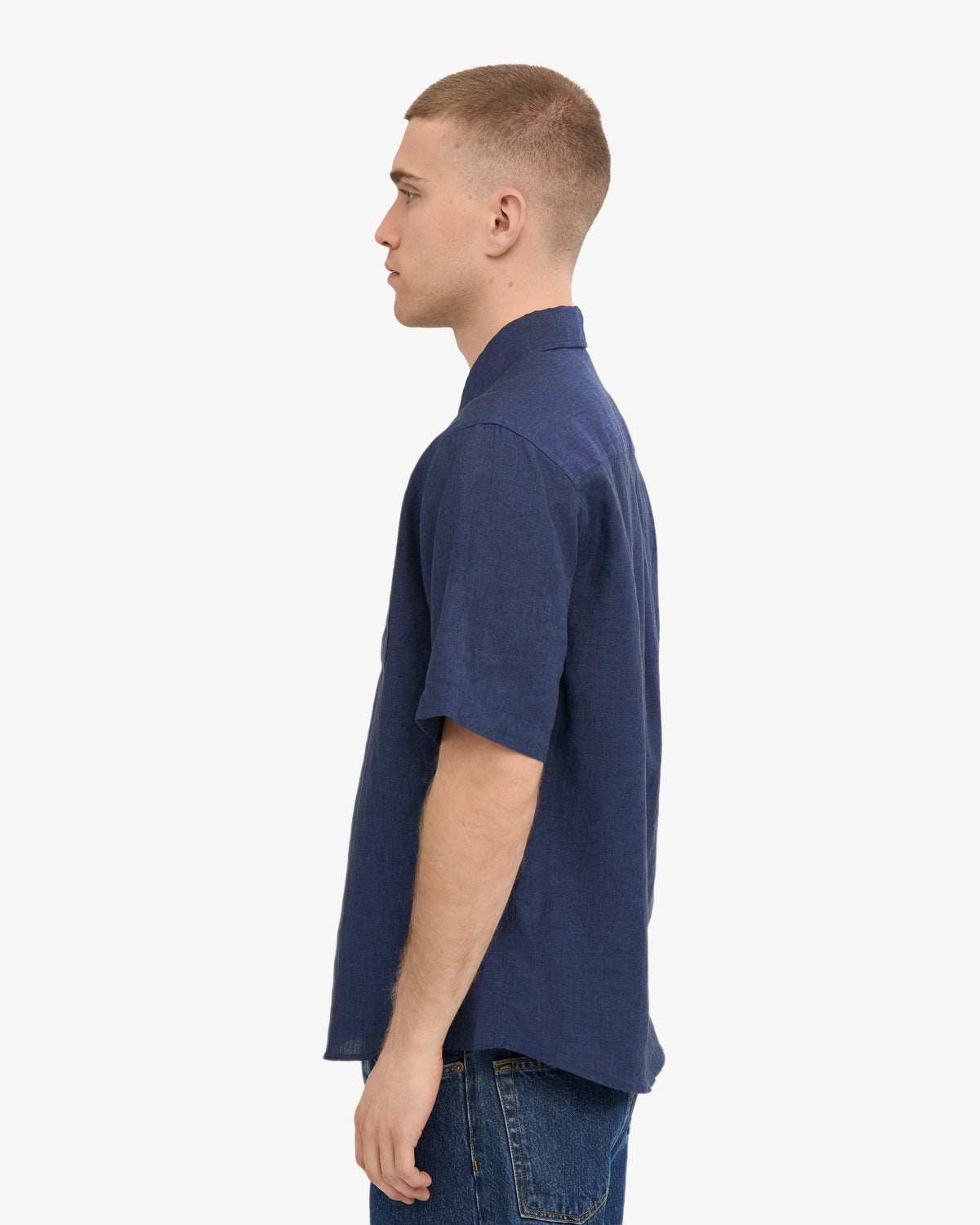 Men's Short Sleeve Linen Shirt in Petrol Blue – view 3