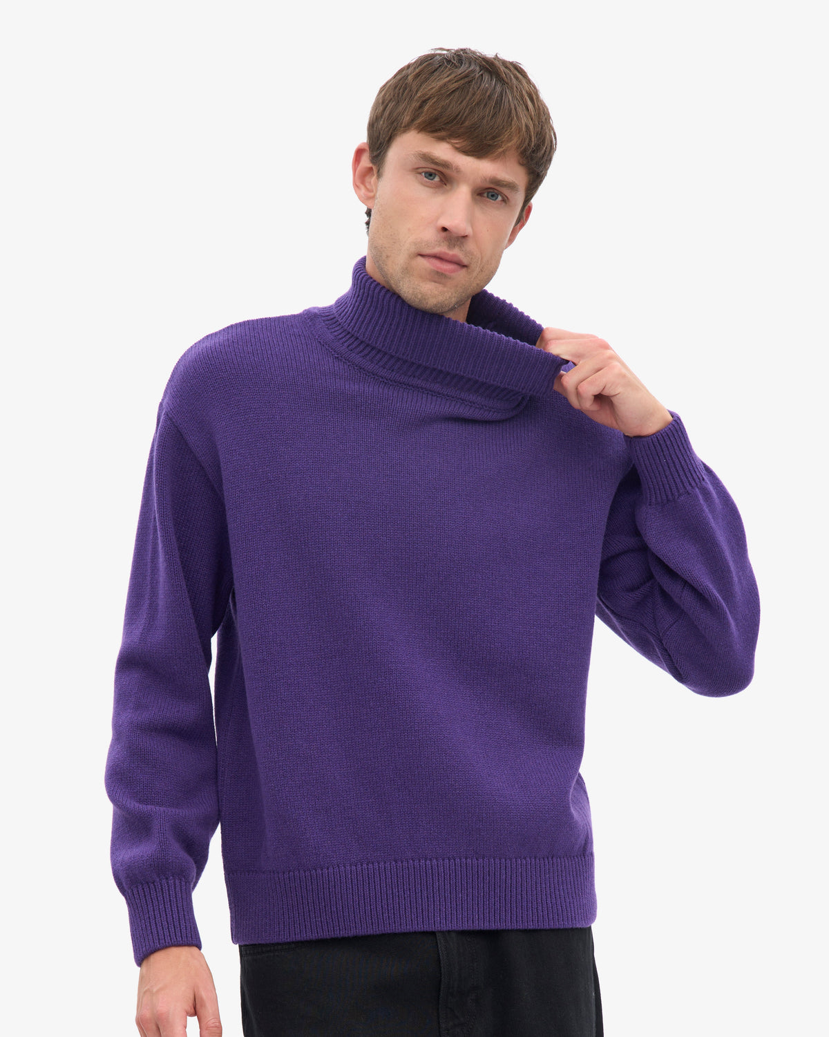 Men's Recycled Merino Wool Turtleneck Jumper in Ultra Violet – view 6