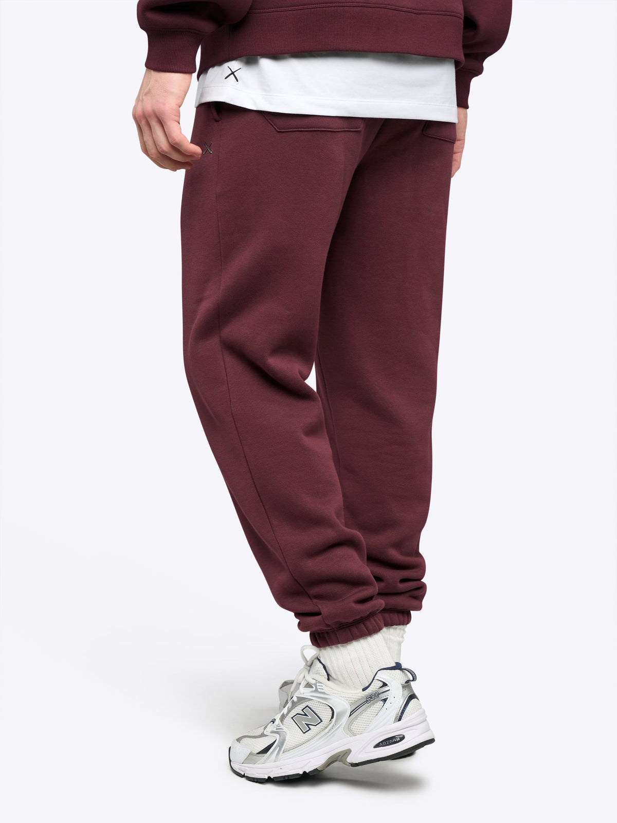 Divine Men's Heavyweight Fleece Sweatpants in Currant – view 3