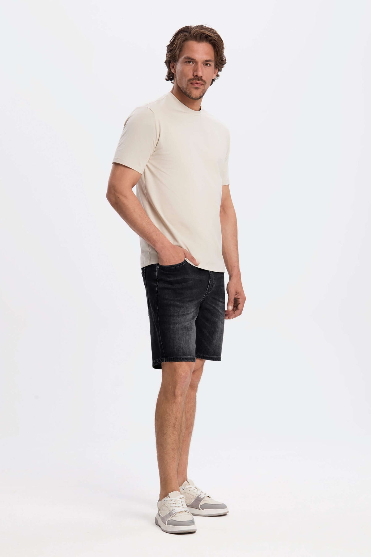 Jaxon Shorts by SATRI & CO. – product view 3