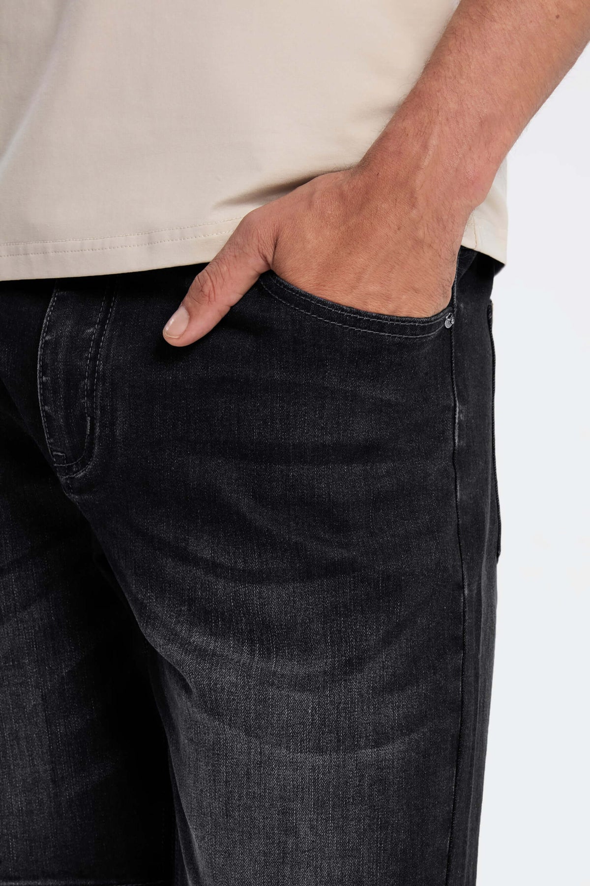 Jaxon Shorts by SATRI & CO. – product view 8