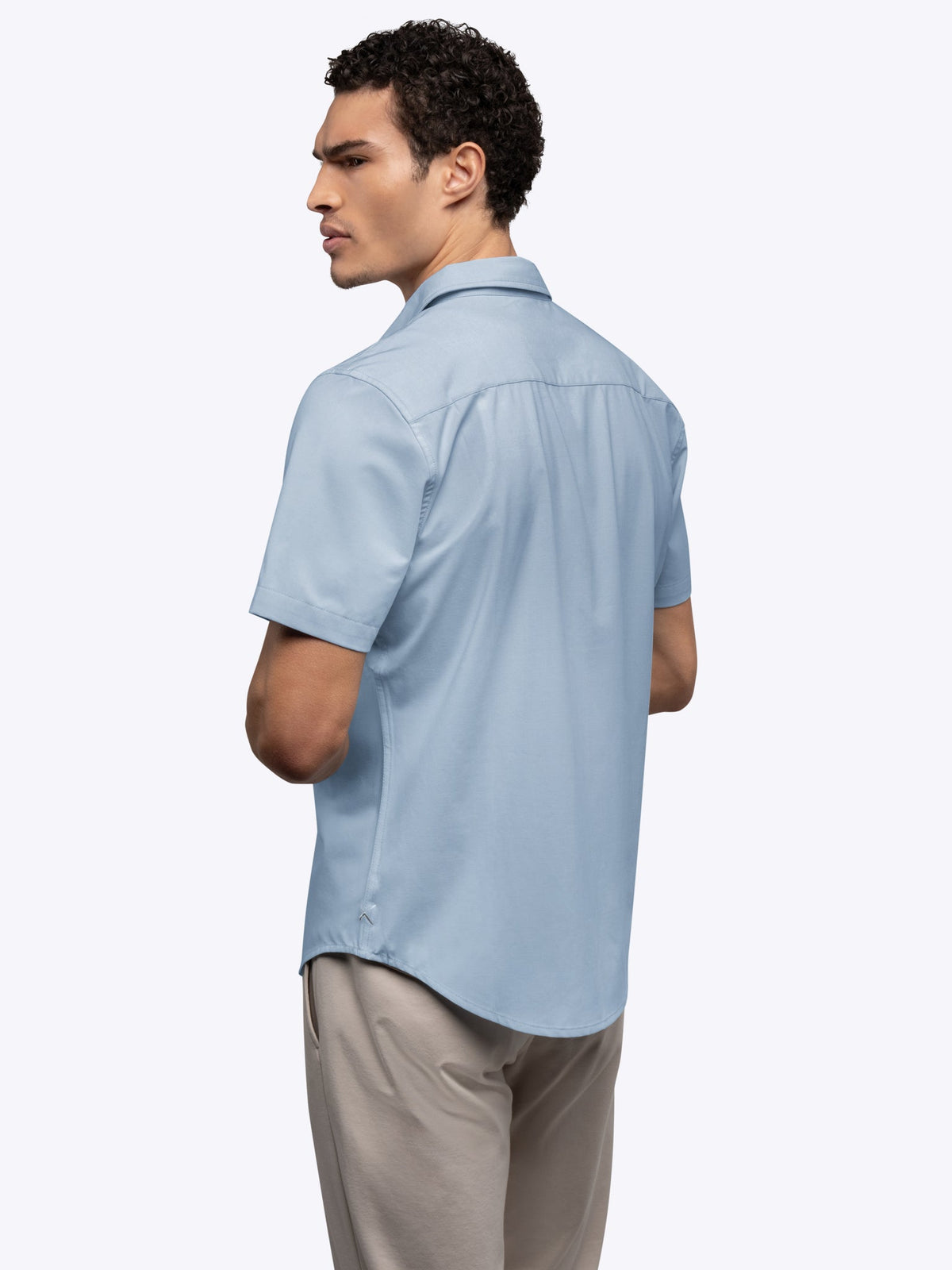 Men's Cotton Poplin Short Sleeve Button-Up Shirt in Oxford Blue – view 4