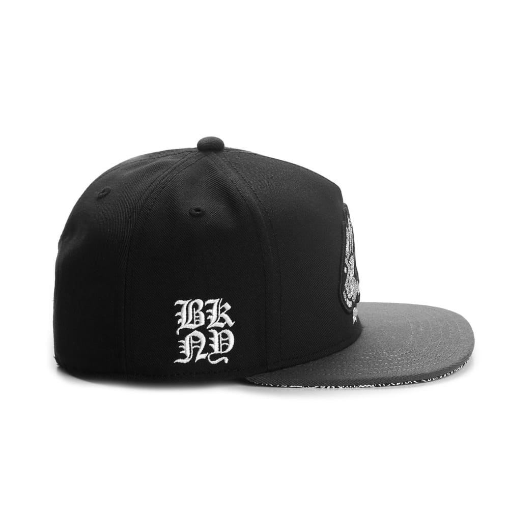 Dynasty Men's Cotton Snapback Baseball Cap in Black – view 3