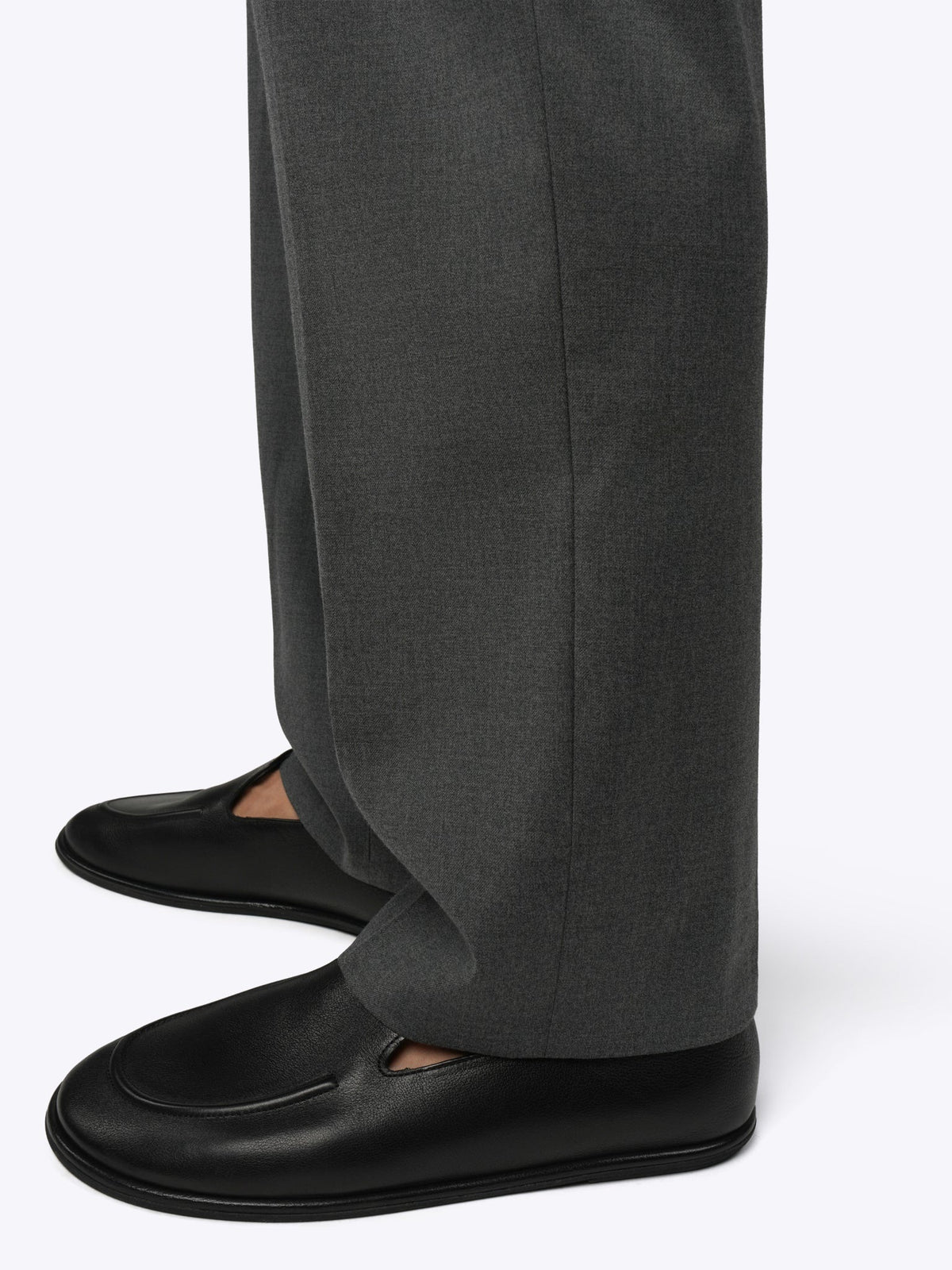 Men's Pleated Relaxed Wide-Leg Trousers – Soft Stretch Woven Fabric, Elevated Drape | Heather Grey – view 7