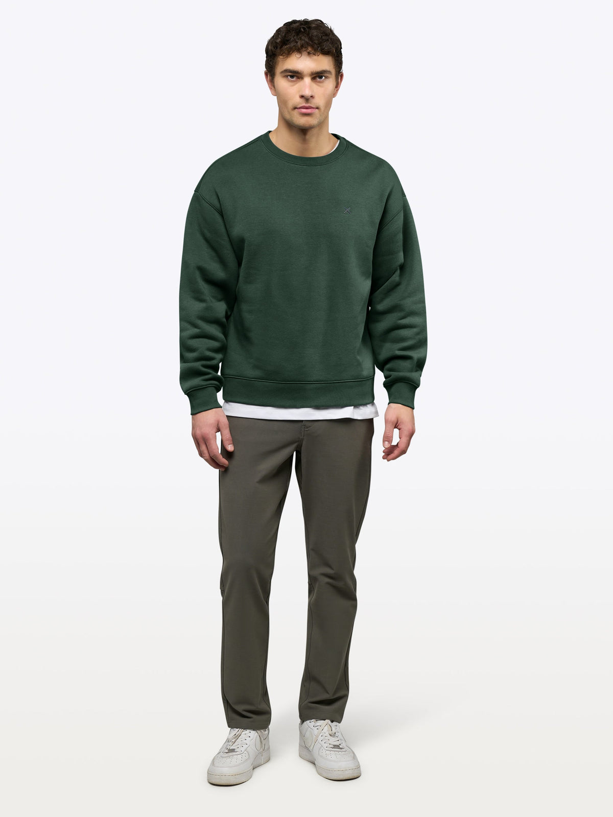 Men's Heavyweight Brushed Fleece Pullover in Hunter Green – view 4