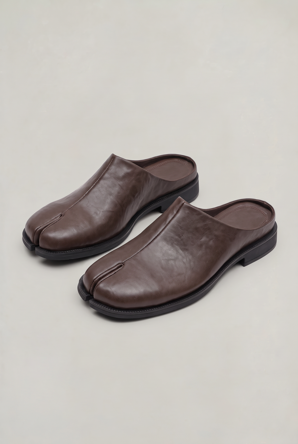 Men's Split-Toe Mule Loafers – view 6