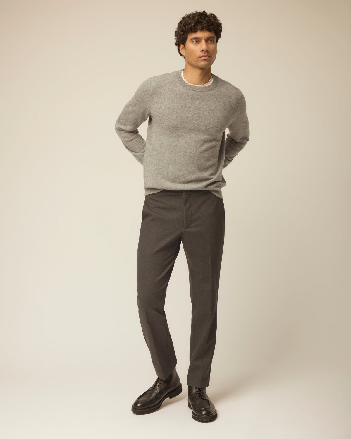 Men's Everyday Cashmere Crew Neck Jumper – view 12