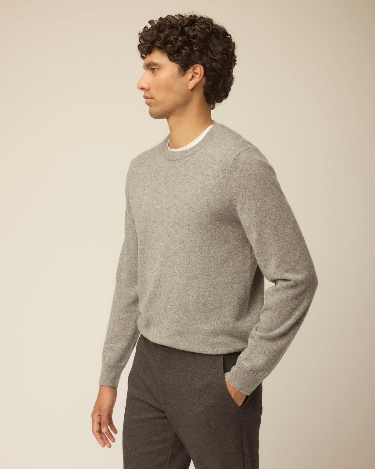 Men's Everyday Cashmere Crew Neck Jumper – view 9