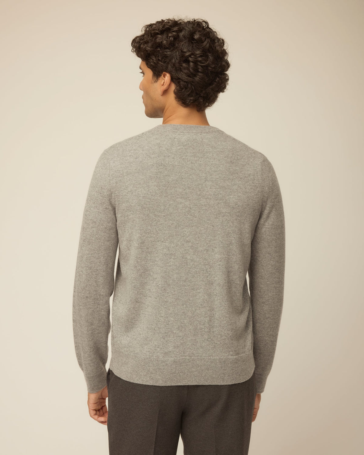 Men's Everyday Cashmere Crew Neck Jumper – view 10