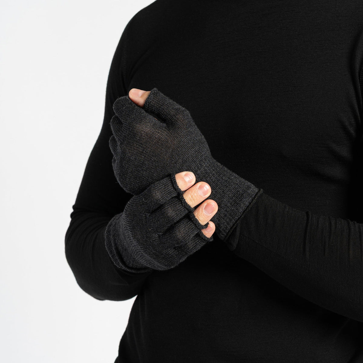 Men's Merino Wool Fingerless Gloves – view 4