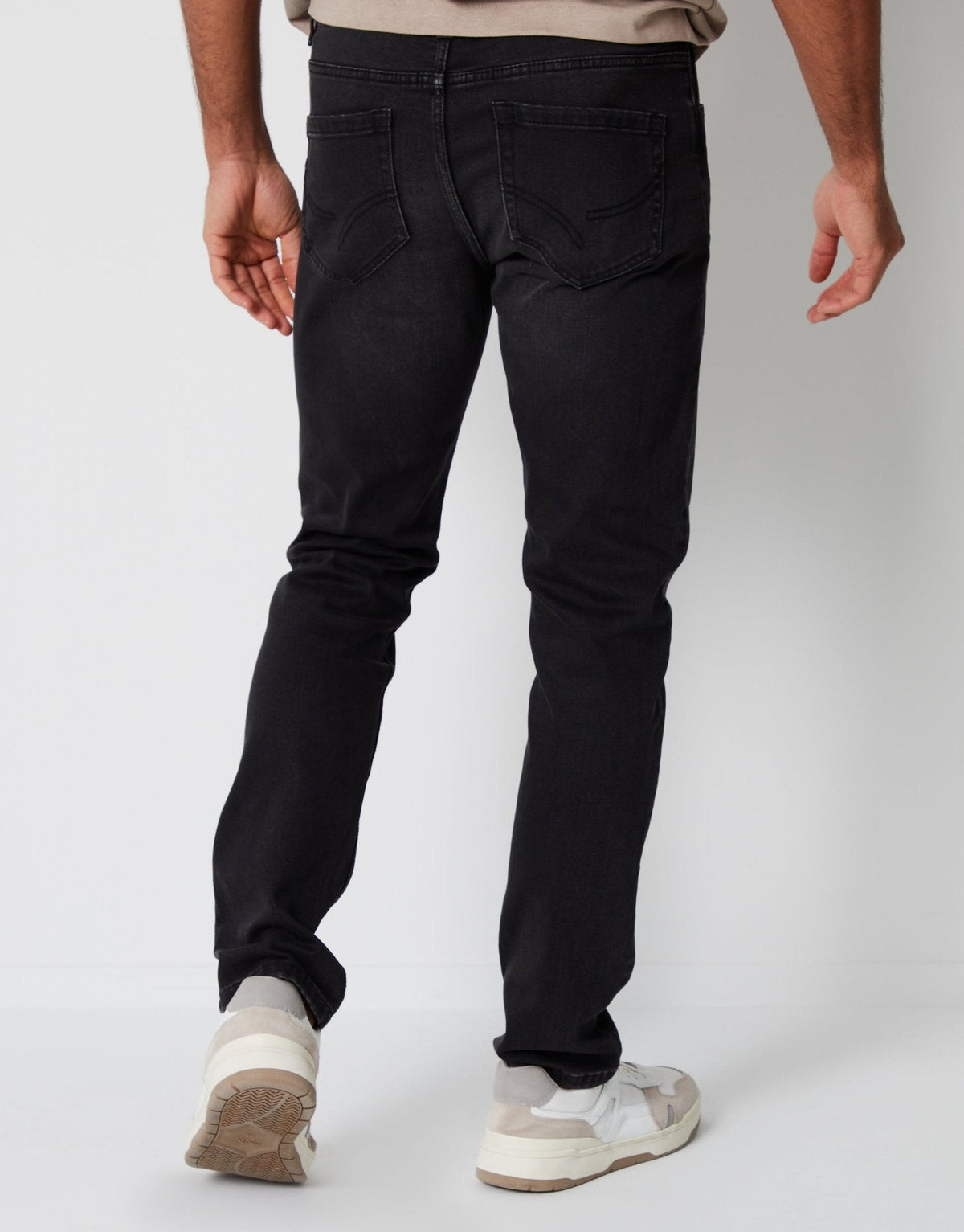 Men's Everyday Slim Fit Jeans in Grey – view 3