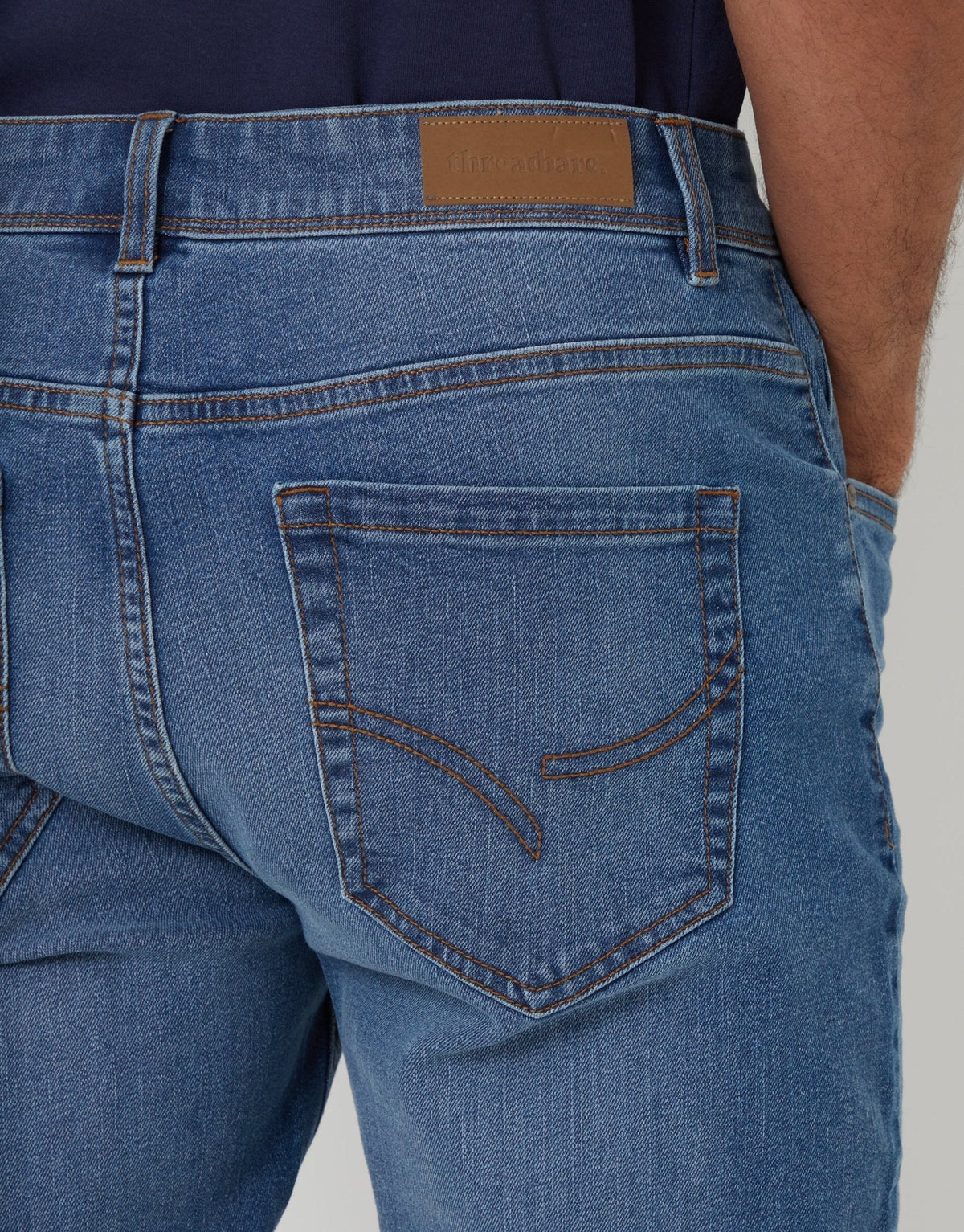 The Everyday Slim Fit Jeans in Light Wash by SATRI & CO. – product view 4