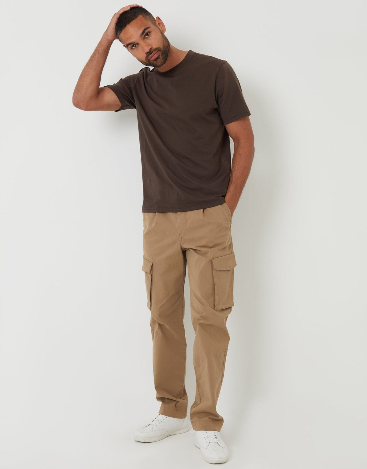 Men's Relaxed Fit Stretch Cargo Chino Trousers in Dark Stone – view 1