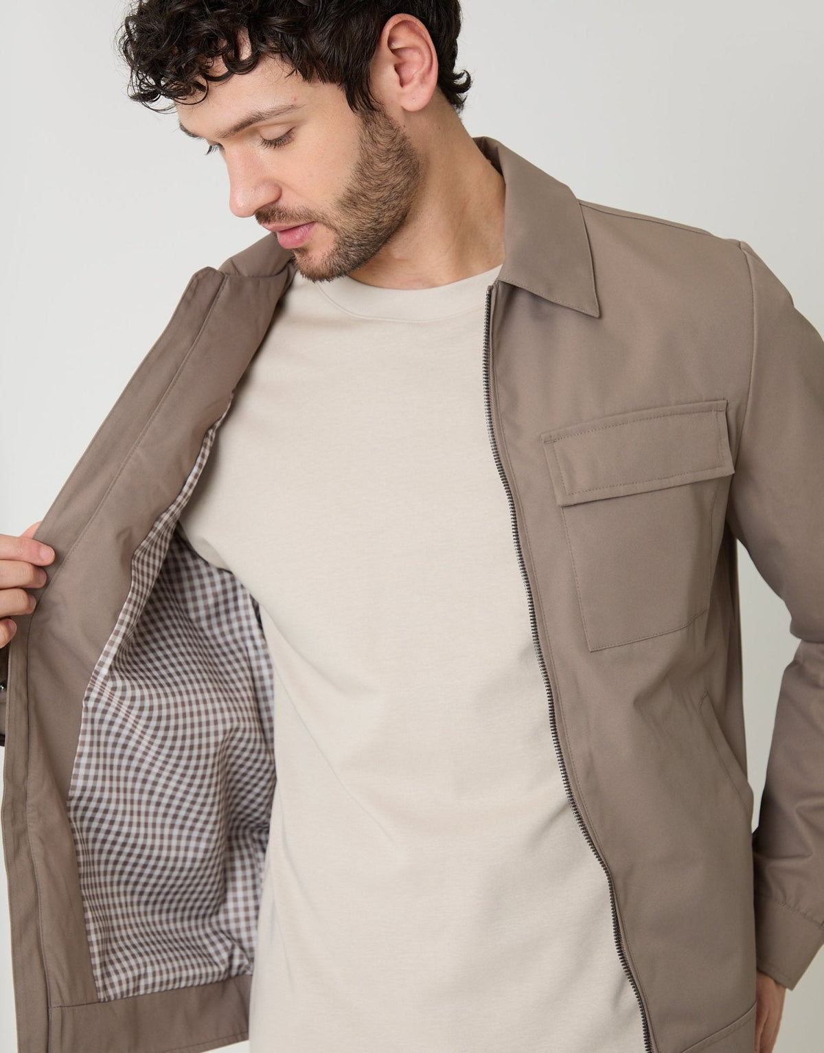 Men's Showerproof Transitional Jacket in Taupe – view 4