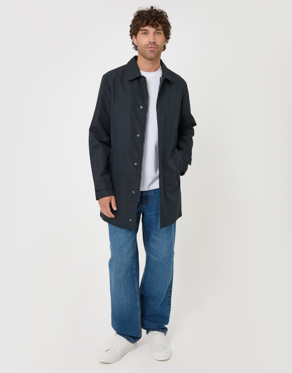 Men's Smart Longline Mac for Office Commutes in Navy – view 4