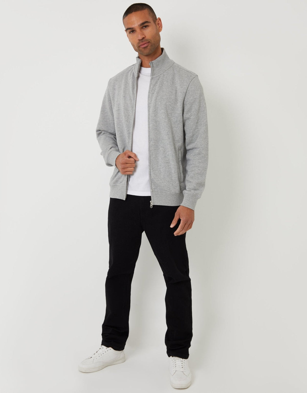 Men's Zip-Up Layer for Changeable British Weather in Light Grey – view 3