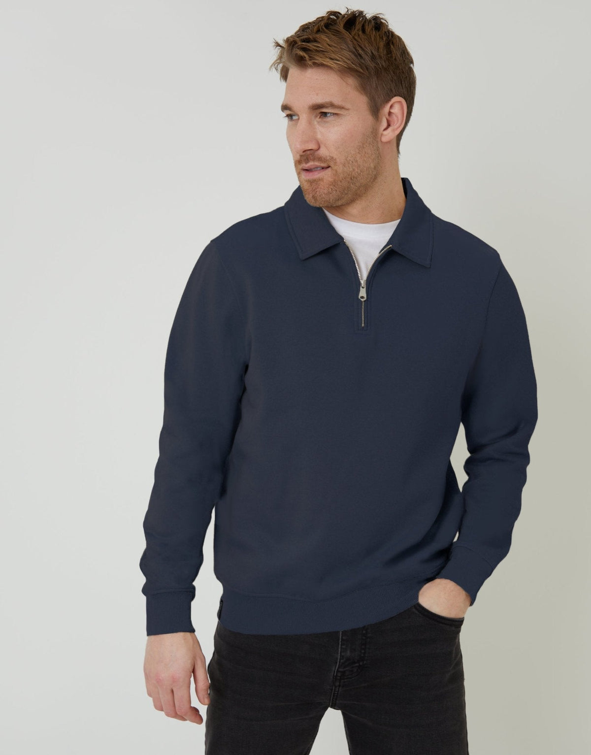 Men's Quarter Zip Collared Sweatshirt in Navy – view 1