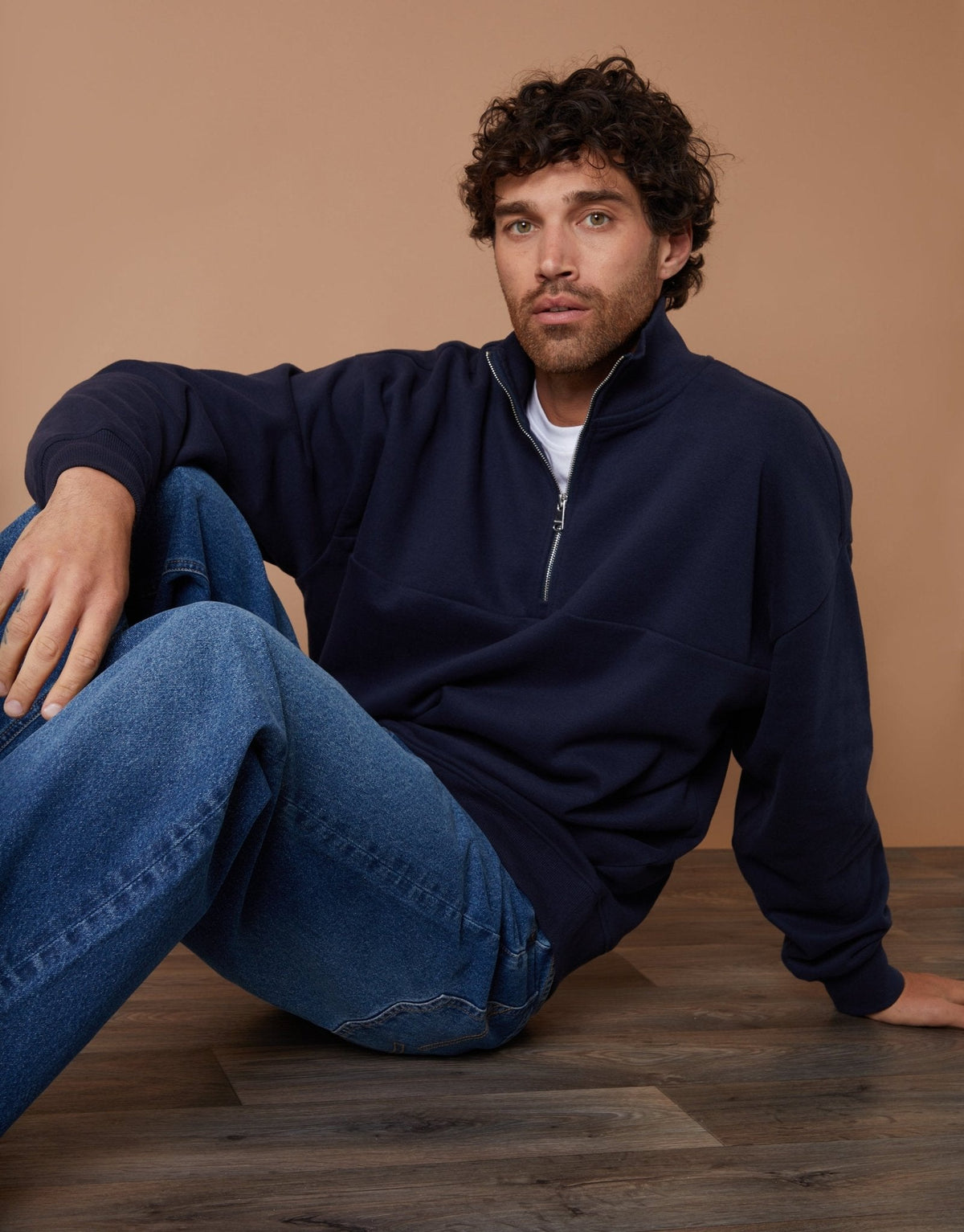 Men's Relaxed Fit Half Zip Sweatshirt in Navy – view 5