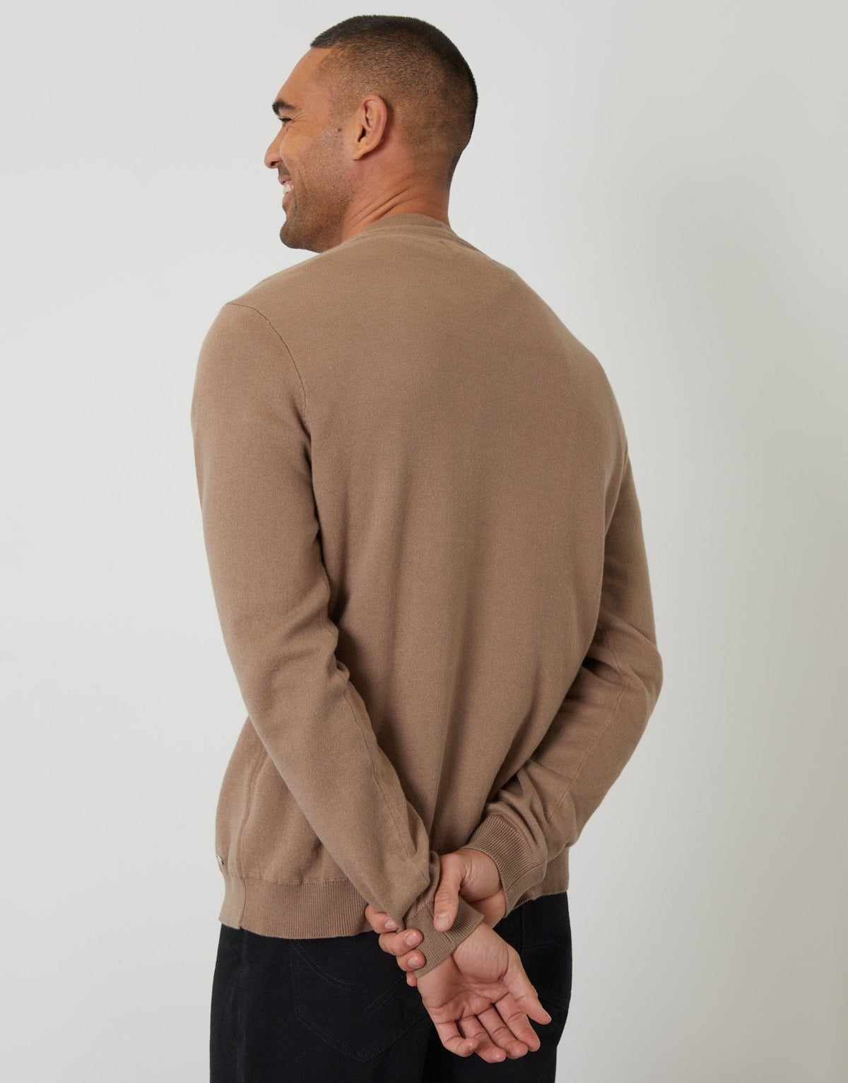 Men's Button-Up Knitted Cardigan in Taupe – view 2