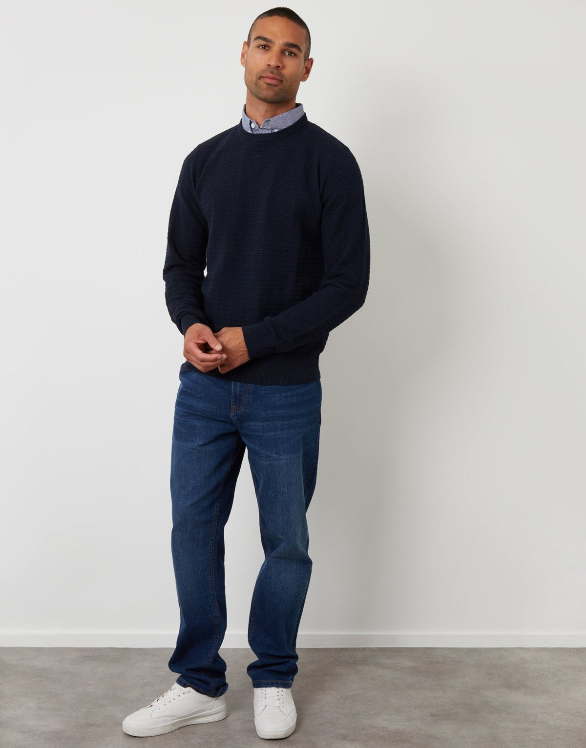 Men's Mock Shirt Collar Textured Knitted Jumper in Navy – view 3