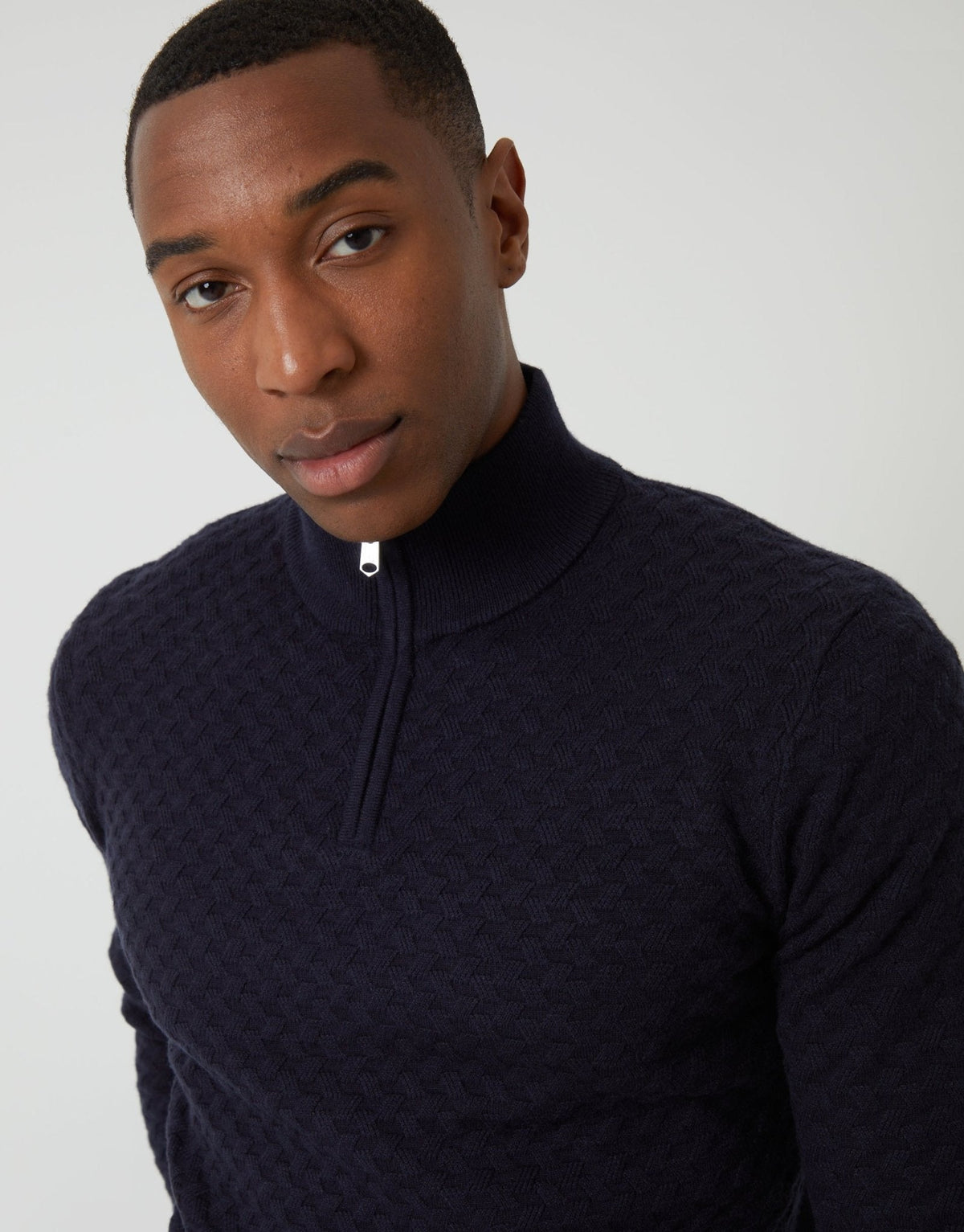 Men's Warm Weekend Jumper for Winter Walks in Navy – view 4