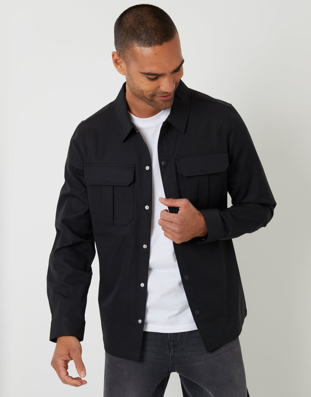 Men's Twill Cargo Pocket Shacket in Black – view 1
