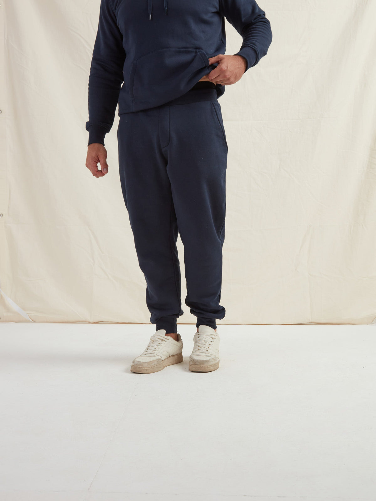 Men's Heavyweight Cotton Blend Hoodie & Joggers Set in Navy – view 12